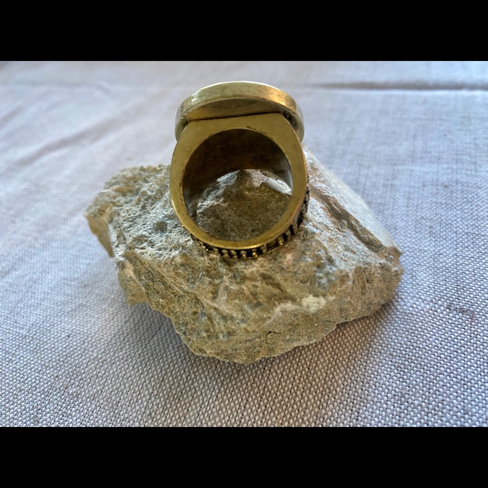 Ring - Picture 3 of 3
